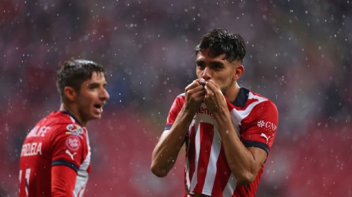 ¡Ya NO BUSQUEN delantero! Con liderazgo responde JUGADOR de Chivas rumbo a LIGUILLA