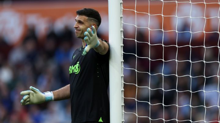 ¿El mejor del mundo? TERRIBLE ERROR del ‘Dibu’ Martíez con el Aston Villa ante el Forest