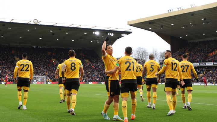 El Wolverhampton de Raúl Jiménez goleó al Liverpool en un partidazo de la Premier League