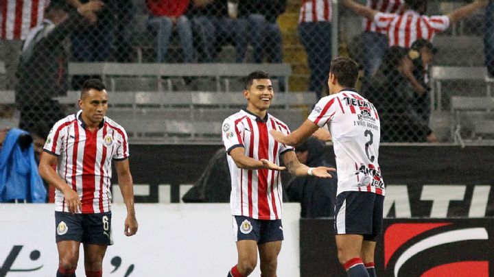 “Qué bonito que estén PELEANDO los primeros lugares”: Orbelín Pineda sobre Chivas, ¿regresará?