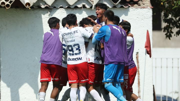 ¡Paternidad! Chivas Sub20 y Sub18 DERROTAN al Atlas en el Clásico Tapatío