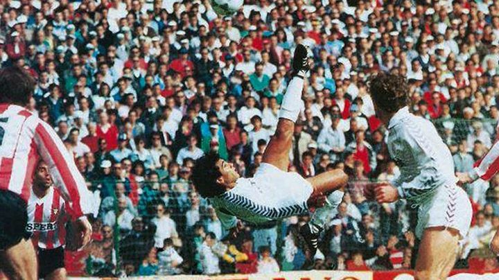 Se cumplen 35 años del MEJOR GOL en la carrera de Hugo Sánchez