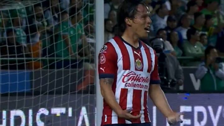 Video | Dos a cero: Chivas domina el Nou Camp tras un encaro de Fer 'Oso' González