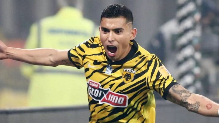 Video | Orbelín Pineda ANOTA GOL para el AEK de Atenas en Playoffs de la Super Liga de Grecia