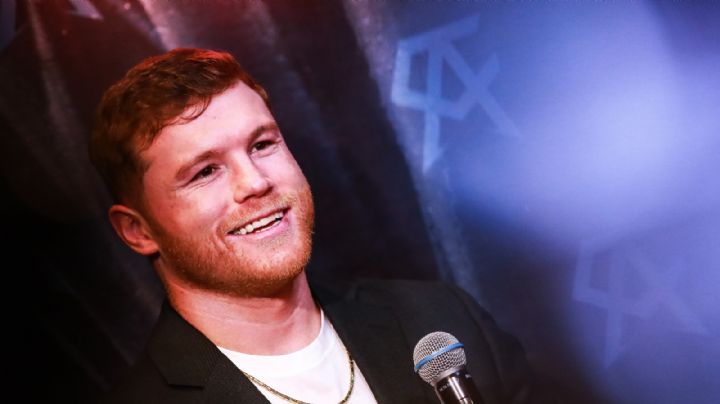 ¿Cuánto CUESTAN los lujosos tenis que usó Canelo Álvarez en la conferencia de prensa para su pelea ante John Ryder?