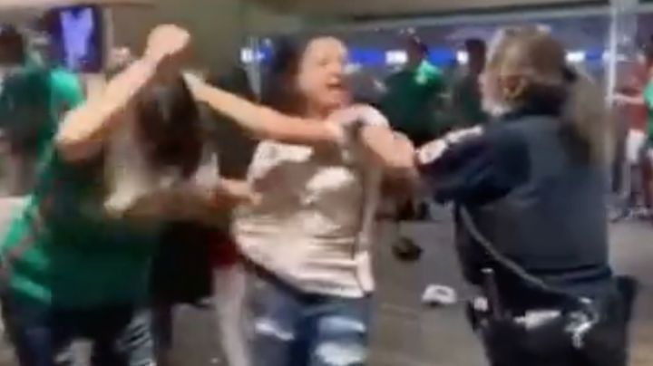 Video | Reportan FUERTE PELEA entre aficionados en el México vs Honduras de la Copa Oro 2023