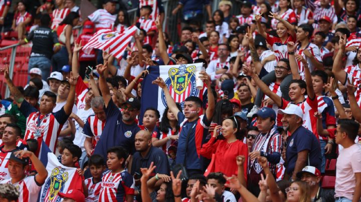 Aficionados de Chivas SE ILUSIONAN al ver juntos de nuevo a Orbelín Pineda y Rodolfo Pizarro