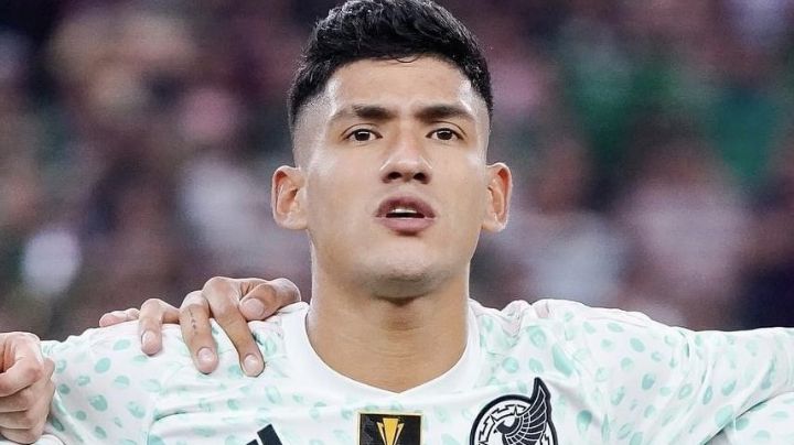 Uriel Antuna marca tercer gol de la Selección Mexicana fiel a su carrera, de pura suerte