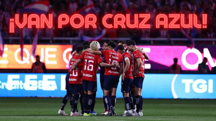 DEBUTA Chicharito Hernández con GRAN VICTORIA de Chivas vs Pumas