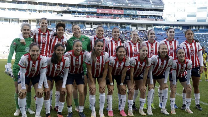 SORPRENDEN a Chivas Femenil con VISITA DE LUJO para motivarlas